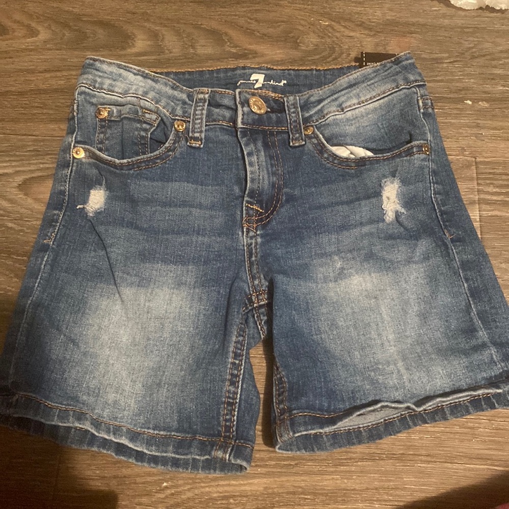 Cute shorts.